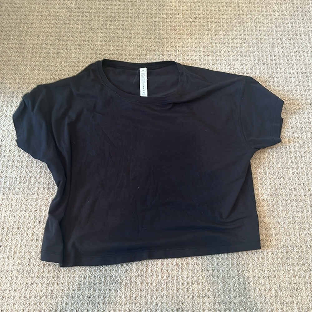 Lululemon Cates tee
